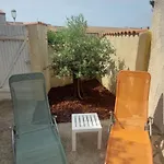 Agreable Petite Maison 2 Chambres, De 48m2 Sans Vis-a-vis Et Parking Privatif Ferienhaus *