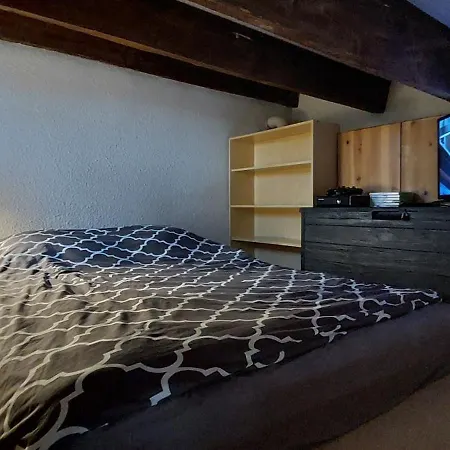 Дом отдыха Agreable Petite Maison 2 Chambres, De 48m2 Sans Vis-a-vis Et Parking Privatif