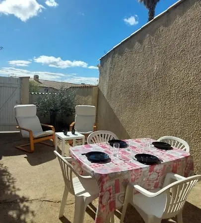 Agreable Petite Maison 2 Chambres, De 48m2 Sans Vis-a-vis Et Parking Privatif Holiday home