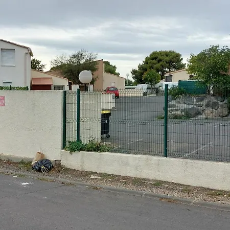 Holiday home Agreable Petite Maison 2 Chambres, De 48m2 Sans Vis-a-vis Et Parking Privatif Agde